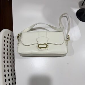 Elegant White Leather Shoulder Bag